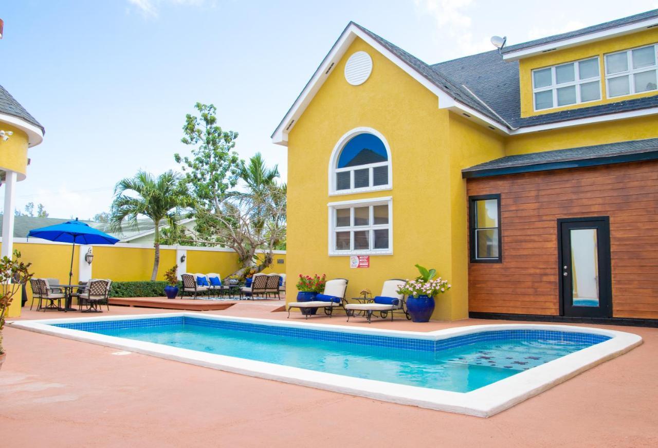 Brownstone Guesthouses Νασάου Εξωτερικό φωτογραφία