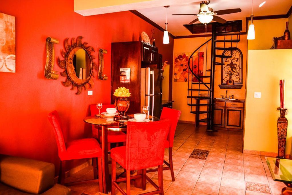 Brownstone Guesthouses Νασάου Εξωτερικό φωτογραφία