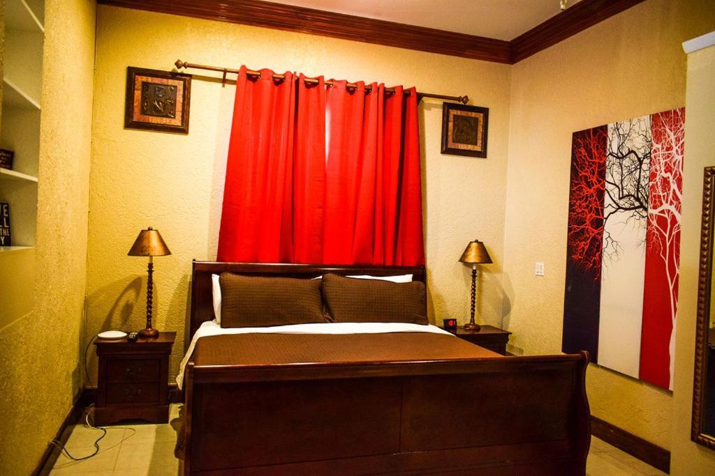 Brownstone Guesthouses Νασάου Εξωτερικό φωτογραφία